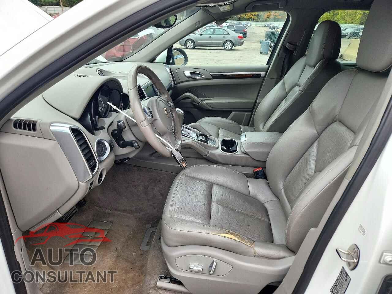 PORSCHE CAYENNE 2013 - WP1AA2A21DLA02789