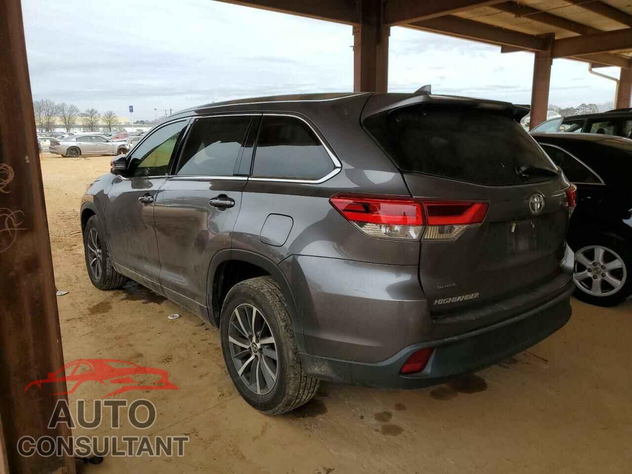 TOYOTA HIGHLANDER 2017 - 5TDKZRFH6HS524178