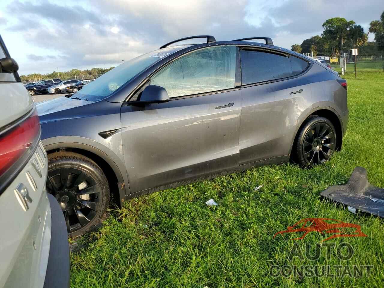 TESLA MODEL Y 2023 - 7SAYGAEE0PF591891