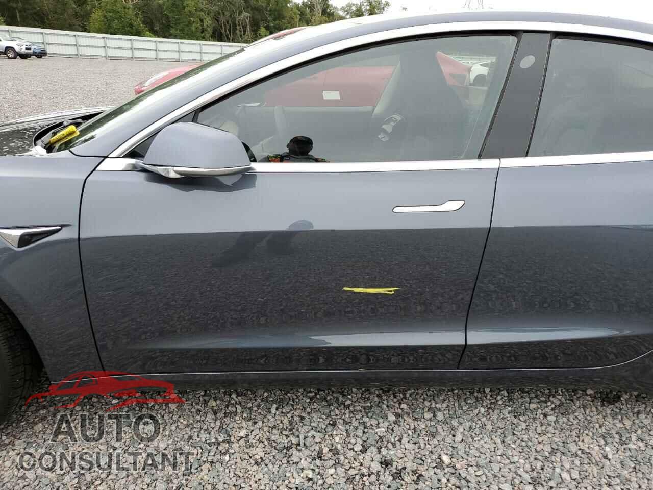 TESLA MODEL 3 2018 - 5YJ3E1EA7JF020027