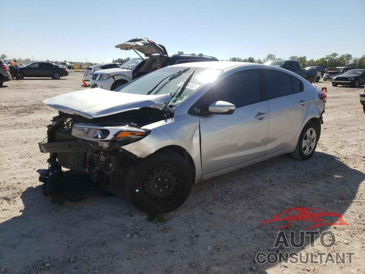 KIA FORTE 2017 - 3KPFK4A74HE014221