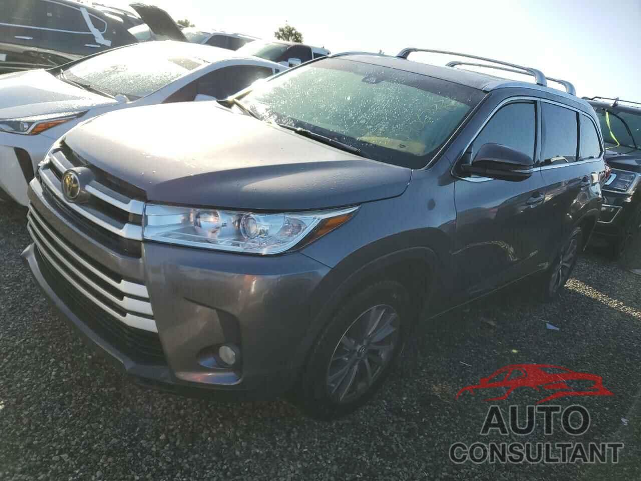 TOYOTA HIGHLANDER 2018 - 5TDKZRFH2JS527505