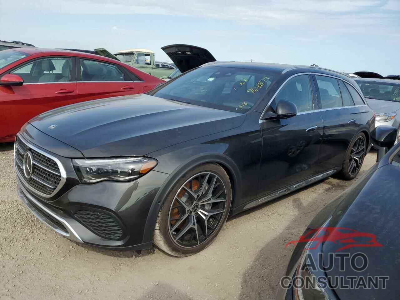 MERCEDES-BENZ E-CLASS 2024 - W1KLH6FB8RA024500