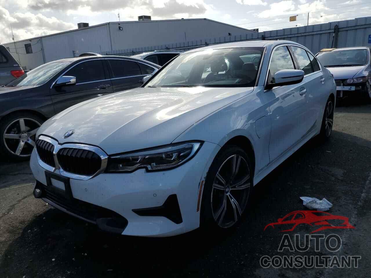 BMW 3 SERIES 2021 - WBA5P7C07MFK08446