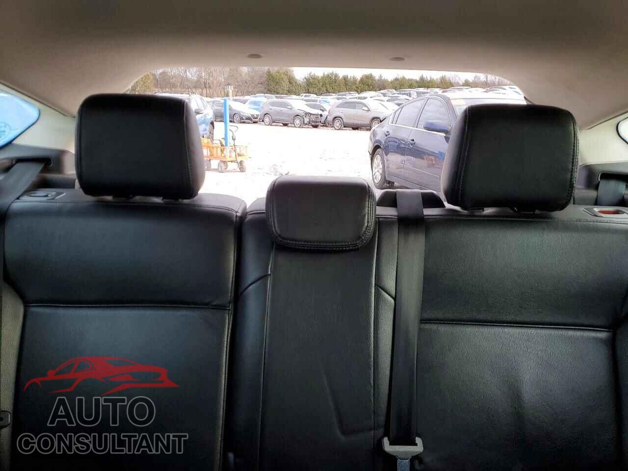 FORD FOCUS 2017 - 1FADP3M23HL221067