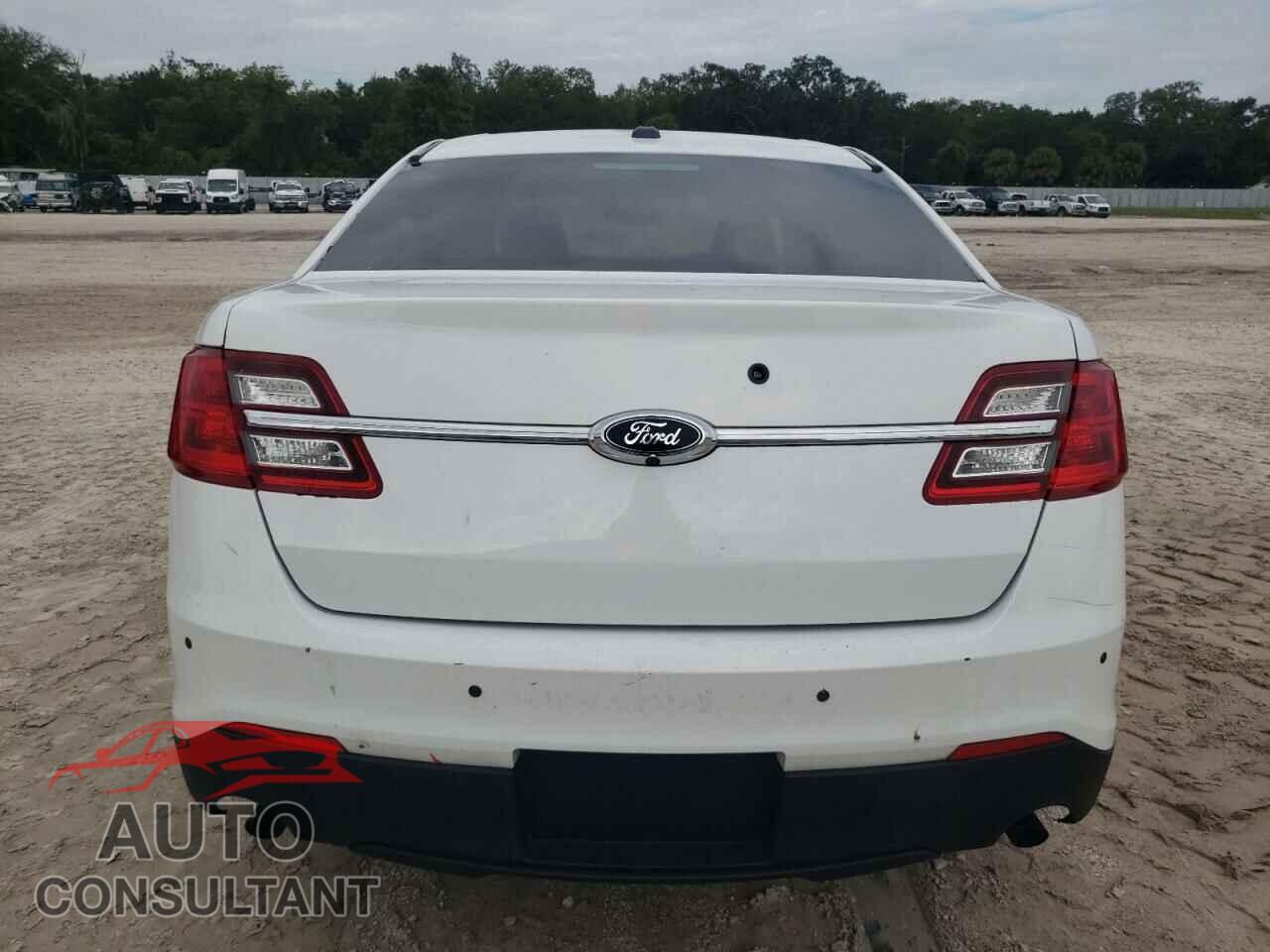 FORD TAURUS 2017 - 1FAHP2MK9HG103822