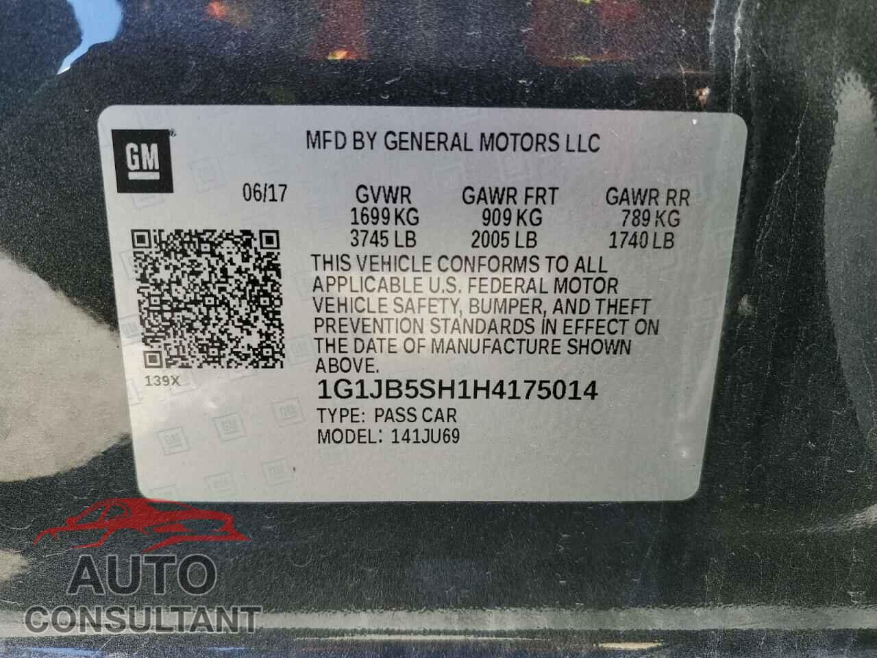 CHEVROLET SONIC 2017 - 1G1JB5SH1H4175014