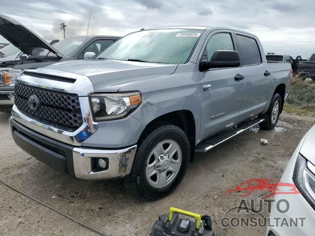 TOYOTA TUNDRA 2018 - 5TFEY5F12JX238680