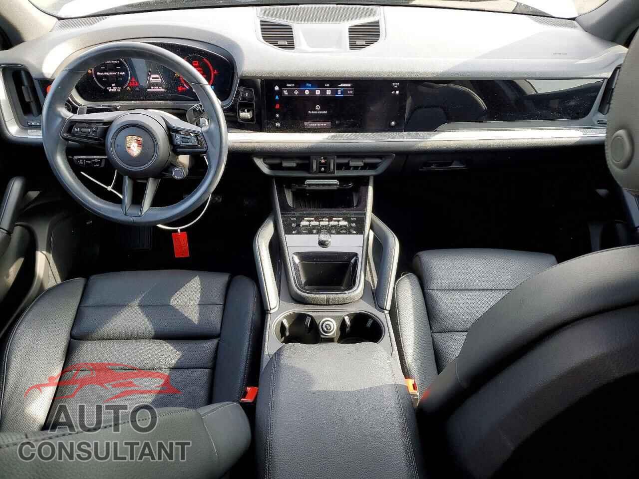 PORSCHE CAYENNE 2024 - WP1AA2AY9RDA09740