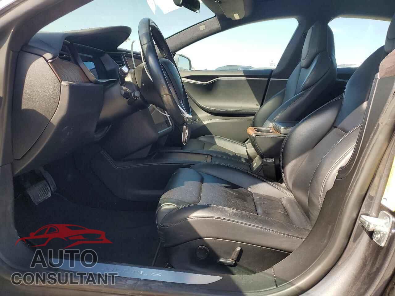 TESLA MODEL S 2019 - 5YJSA1E20KF305377