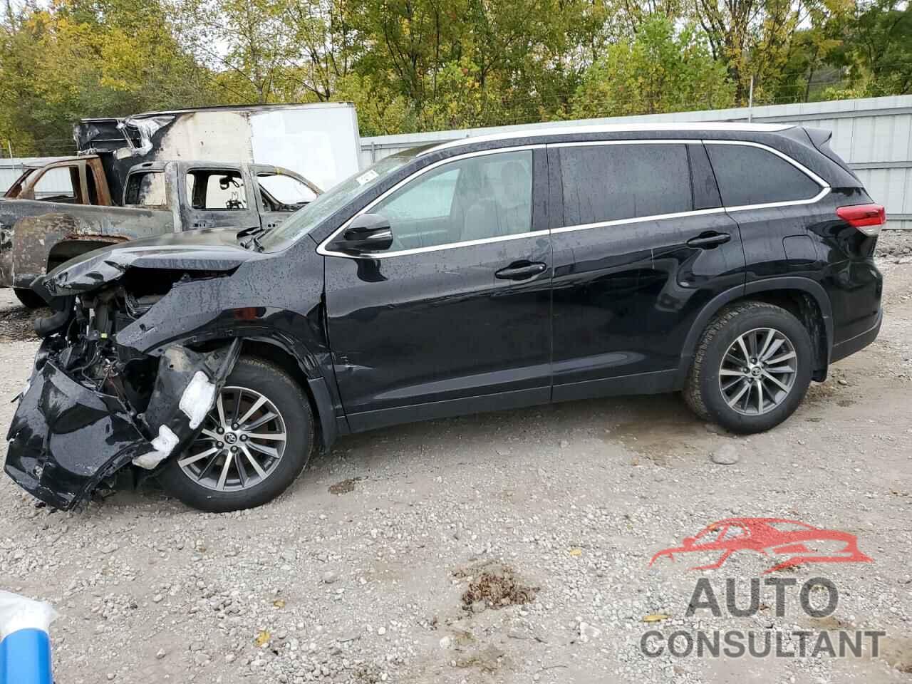 TOYOTA HIGHLANDER 2019 - 5TDJZRFH1KS730124