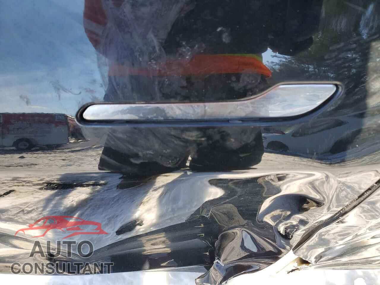 TESLA MODEL 3 2020 - 5YJ3E1EB8LF663059