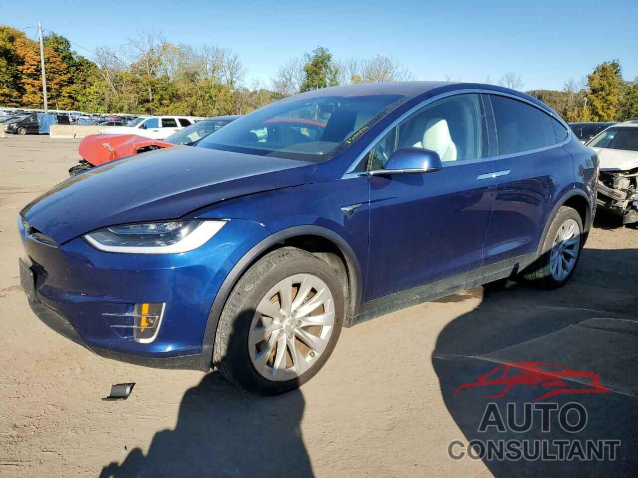 TESLA MODEL X 2018 - 5YJXCBE21JF123577