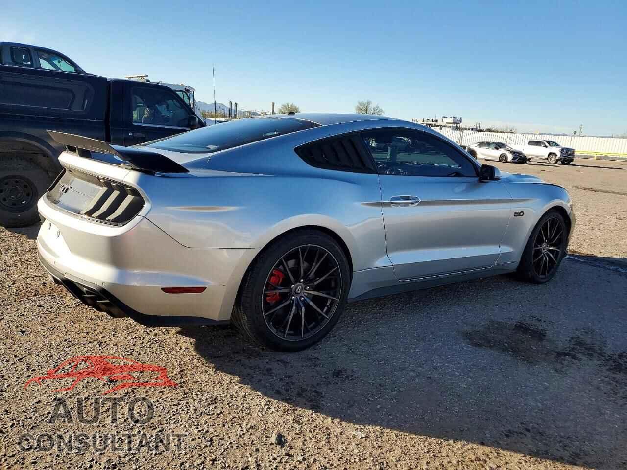 FORD MUSTANG 2019 - 1FA6P8CF7K5123570