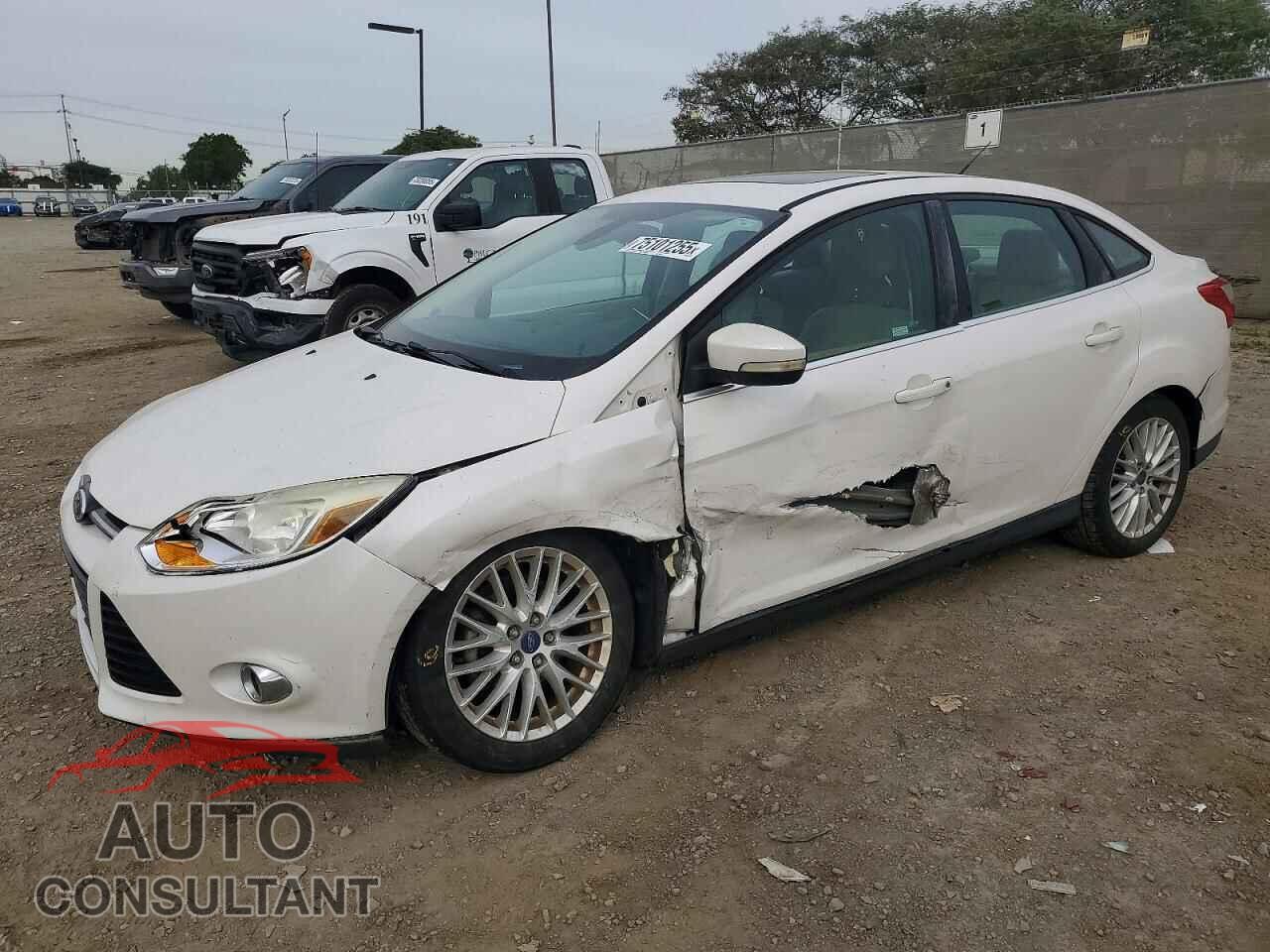 FORD FOCUS 2012 - 1FAHP3H24CL379065