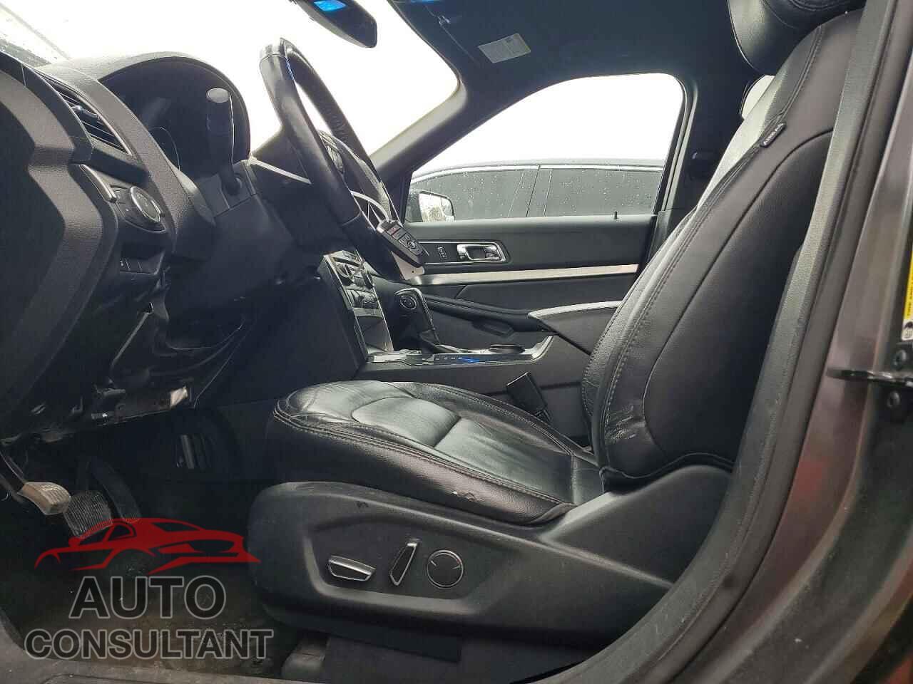 FORD EXPLORER 2018 - 1FM5K7D85JGA63740