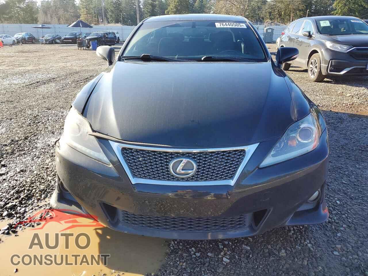 LEXUS IS 2011 - JTHBF5C20B5147344