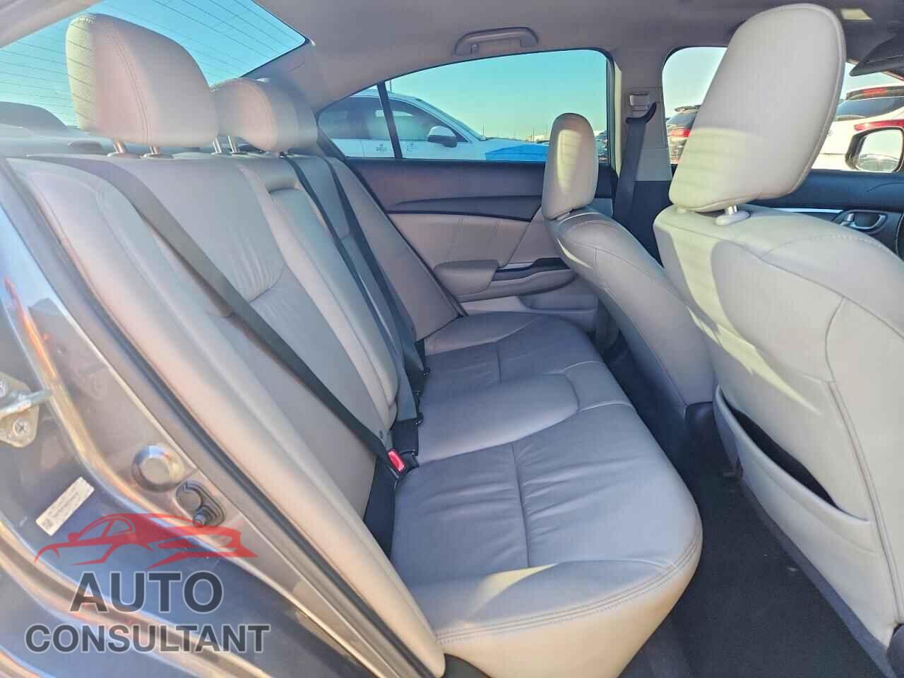HONDA CIVIC 2013 - 19XFB2F94DE084018