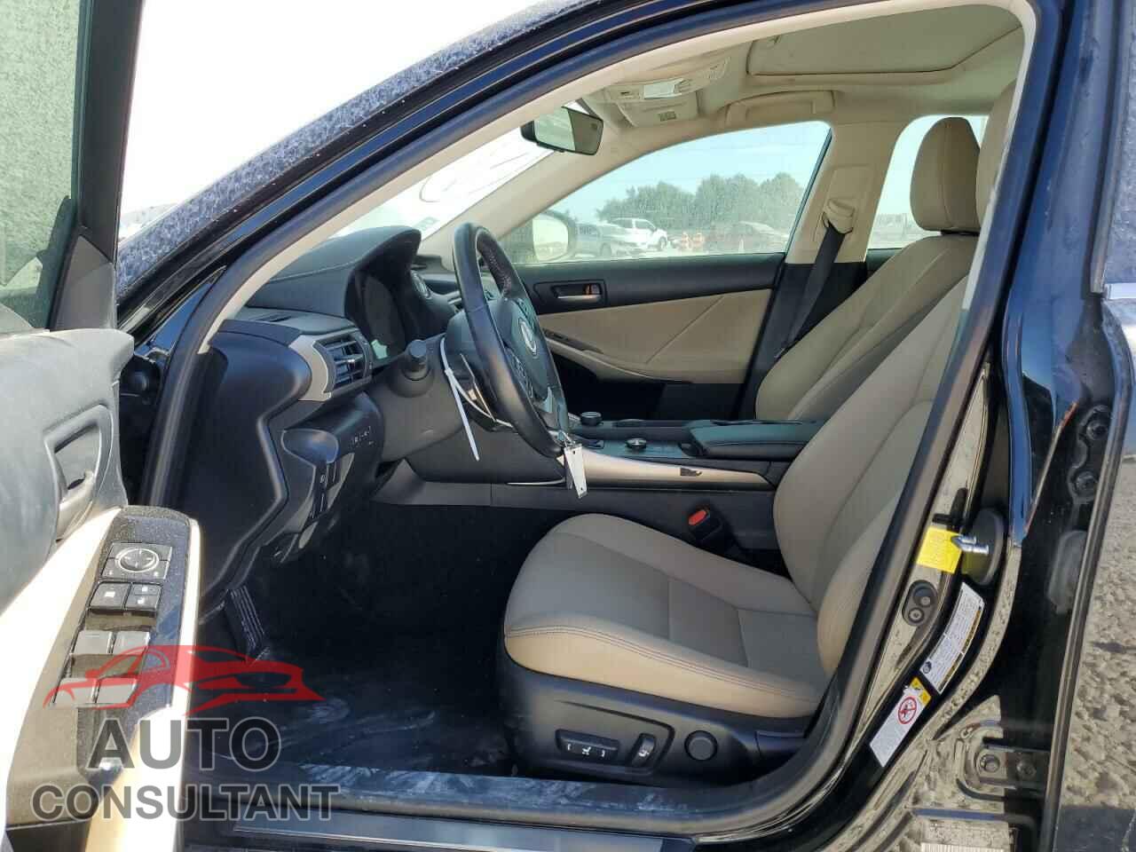 LEXUS IS 2018 - JTHBA1D23J5076404
