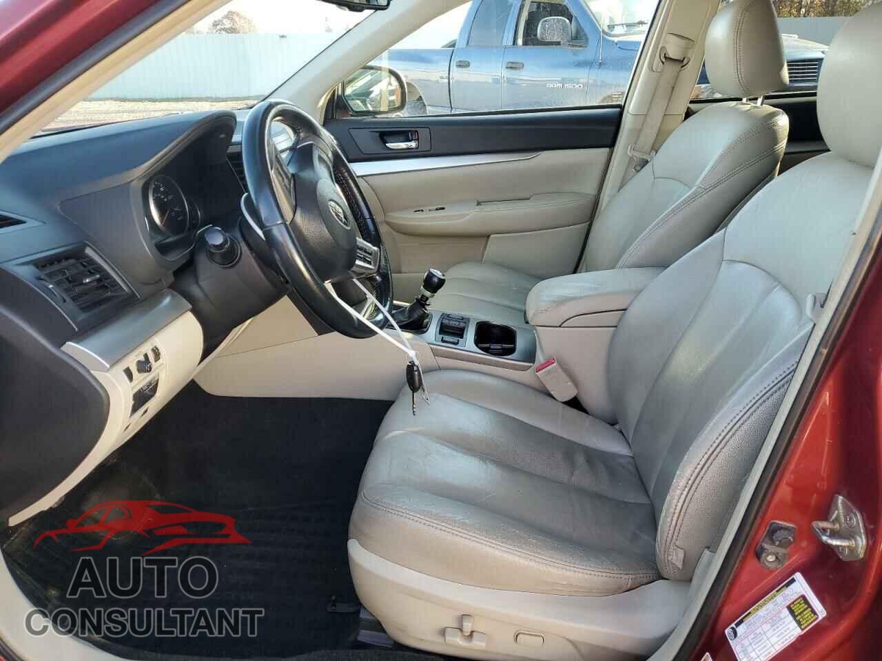 SUBARU OUTBACK 2014 - 4S4BRCCC4E1226870