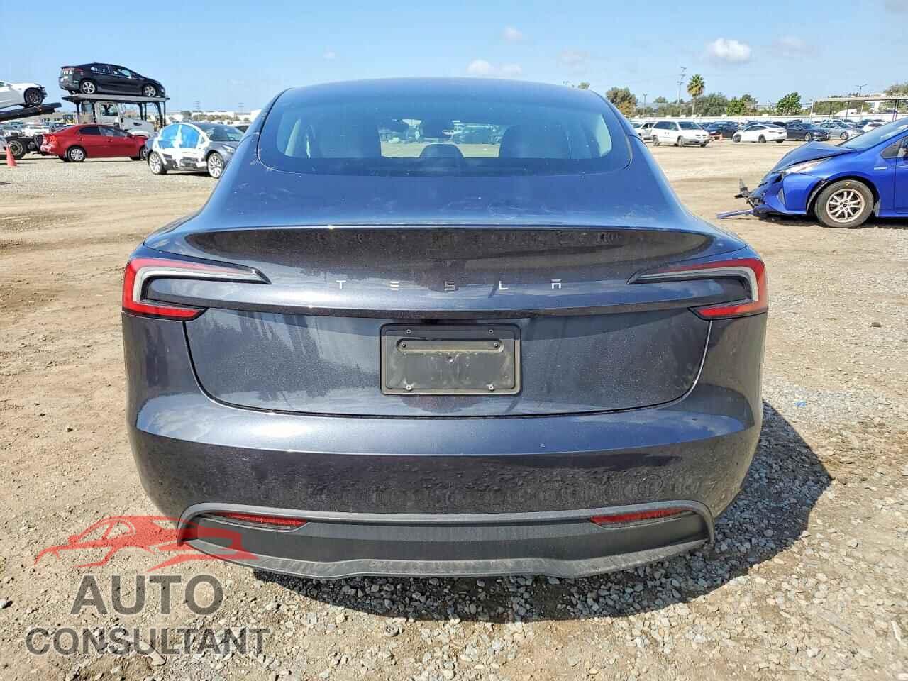 TESLA MODEL 3 2024 - 5YJ3E1EA2RF785951