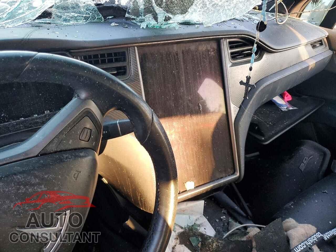 TESLA MODEL X 2018 - 5YJXCBE49JF128088
