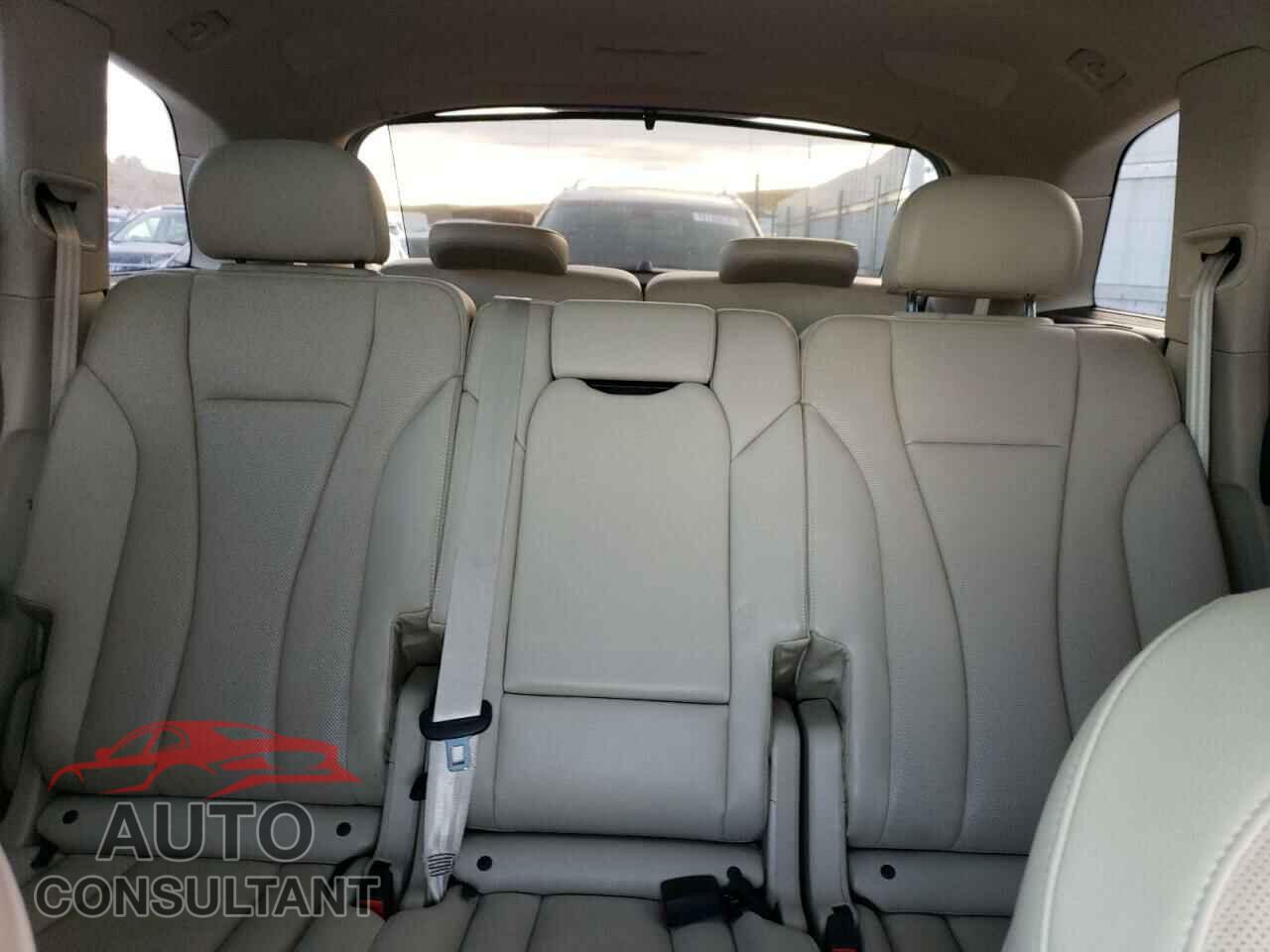 AUDI Q7 2017 - WA1VAAF71HD040468