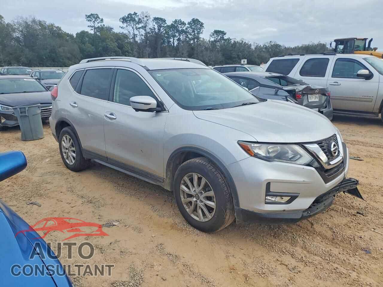 NISSAN ROGUE 2017 - KNMAT2MV7HP559612