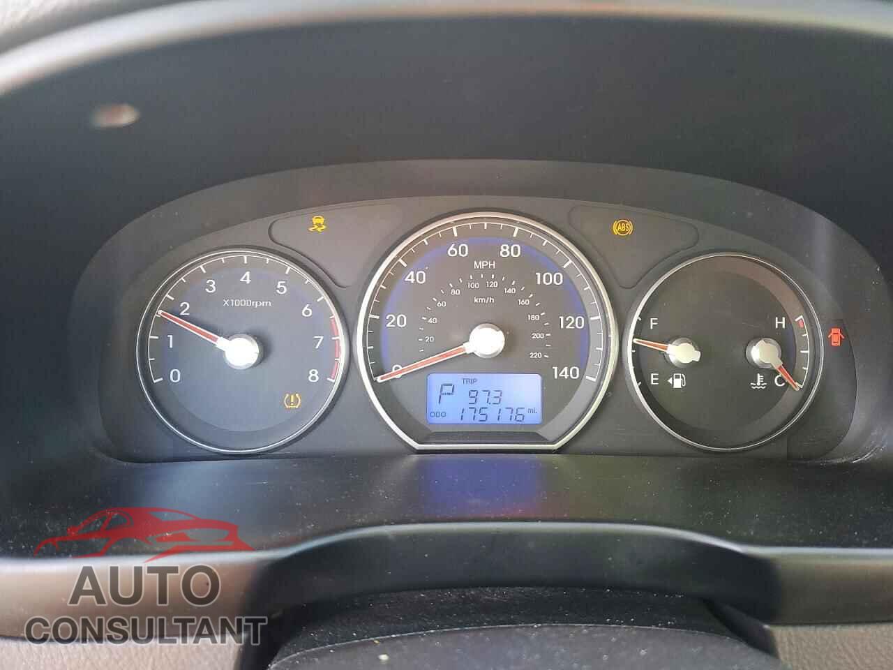 HYUNDAI SANTA FE 2010 - 5NMSG3AB4AH364977