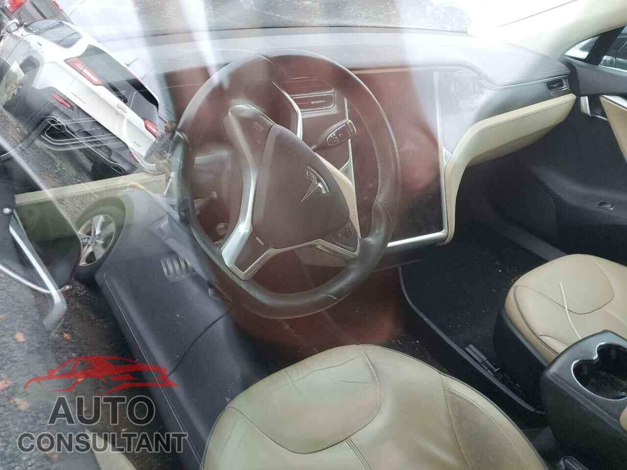 TESLA MODEL S 2012 - 5YJSA1DP5CFS00607