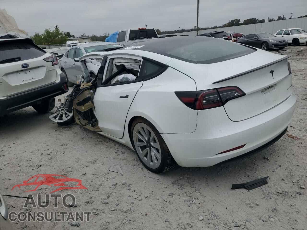 TESLA MODEL 3 2023 - 5YJ3E1EB8PF665836