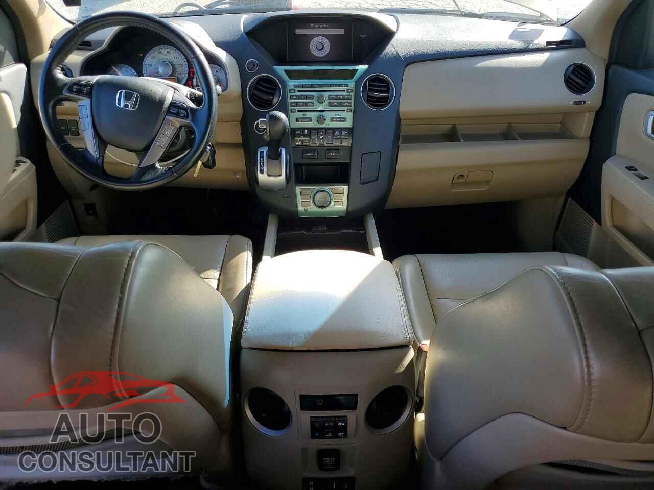 HONDA PILOT 2011 - 5FNYF4H99BB033546