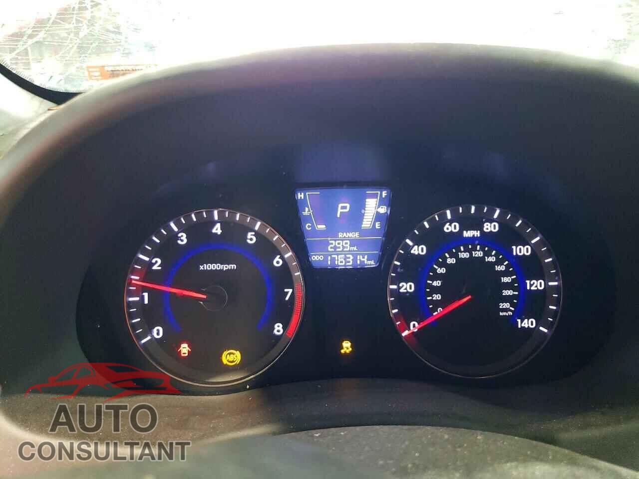 HYUNDAI ACCENT 2013 - KMHCU5AE0DU130394