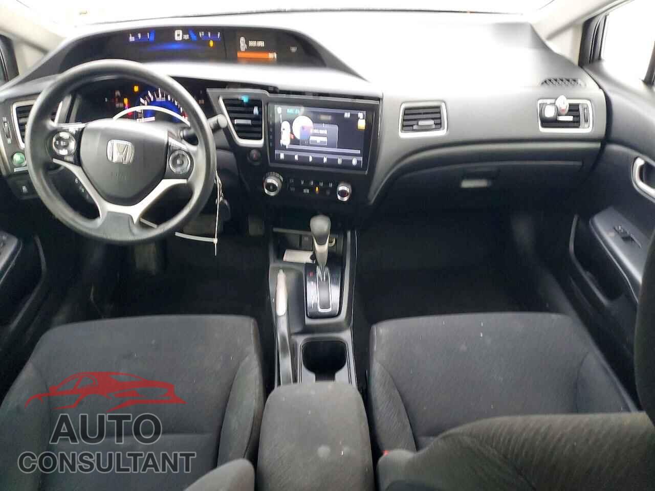 HONDA CIVIC 2013 - 2HGFB2F56DH572244