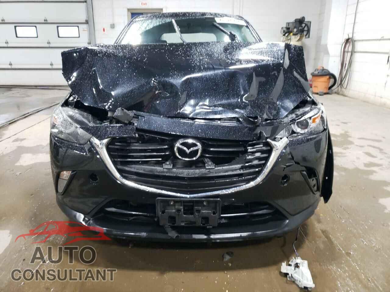 MAZDA CX-3 2017 - JM1DKFC77H0166311