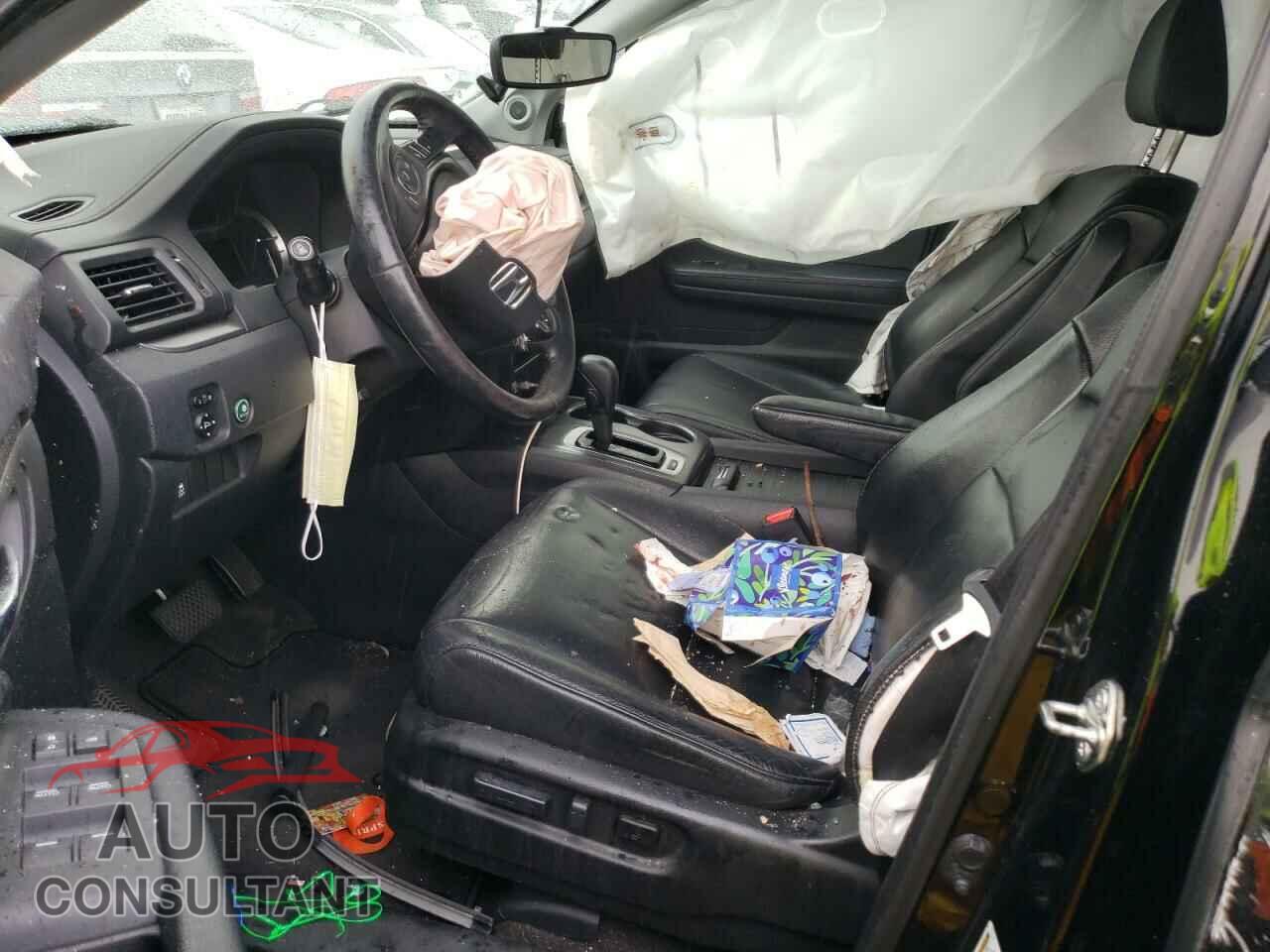 HONDA PILOT 2017 - 5FNYF6H55HB063645