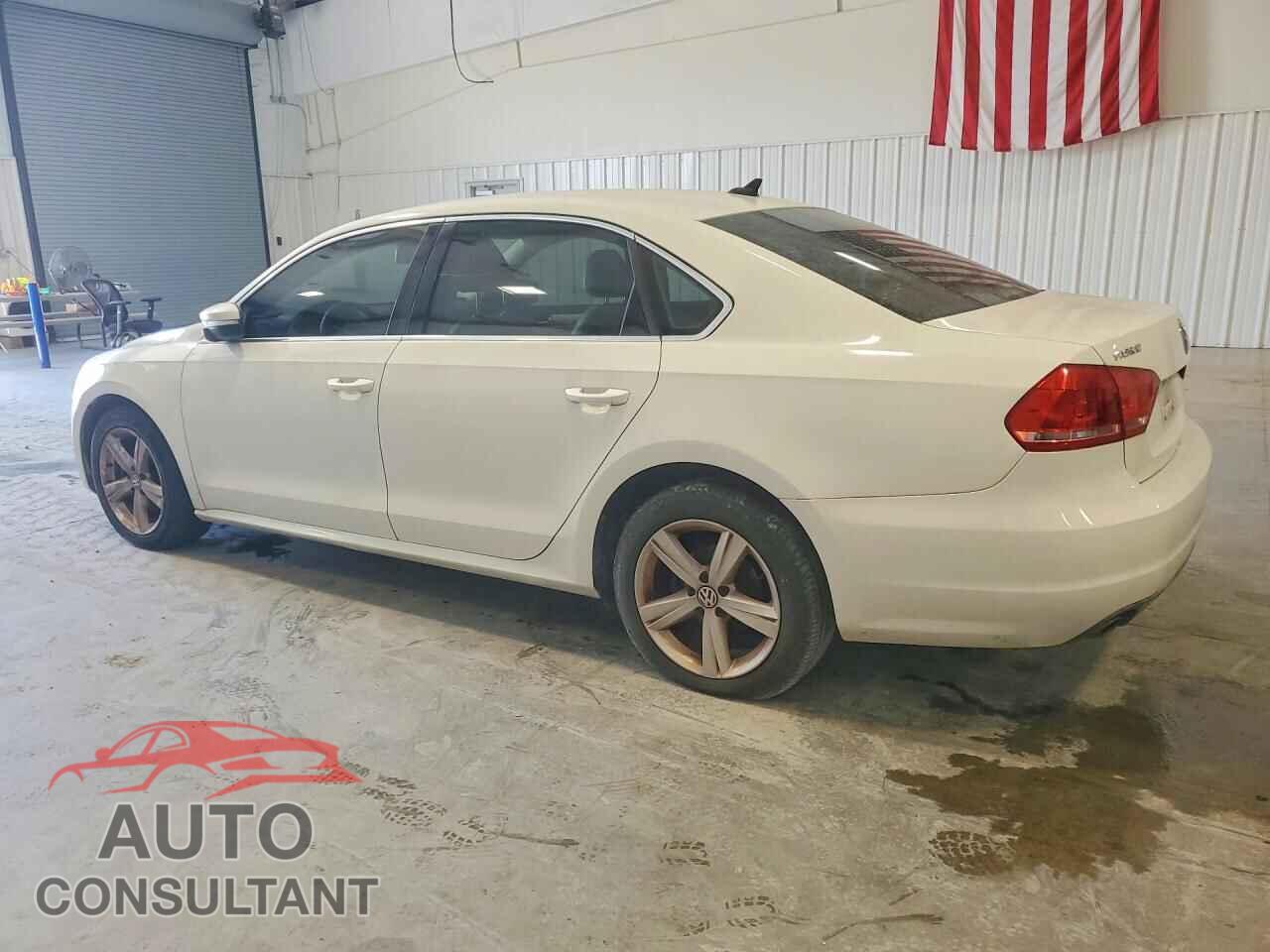 VOLKSWAGEN PASSAT 2013 - 1VWBN7A32DC124591