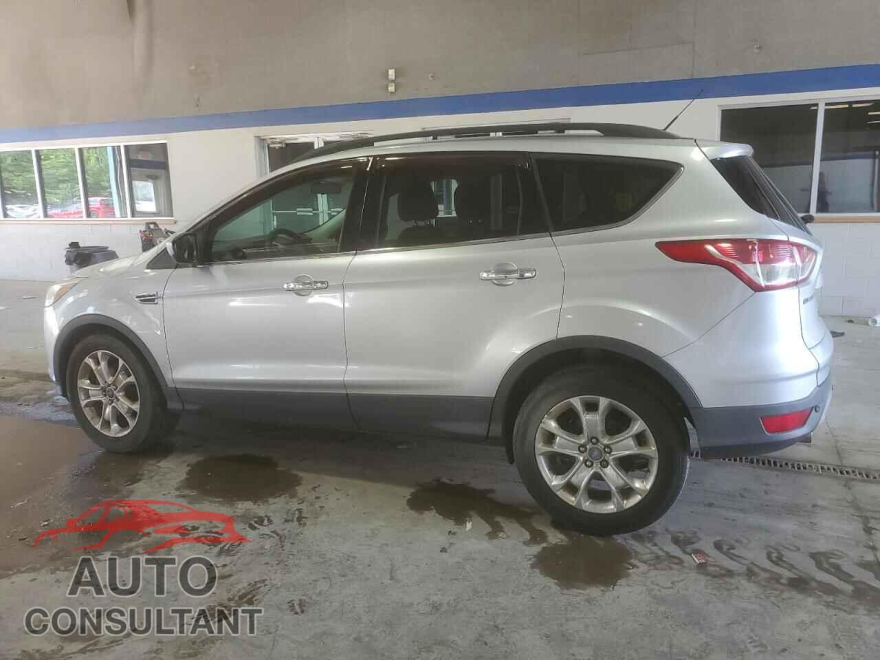 FORD ESCAPE 2013 - 1FMCU0GX7DUB77563