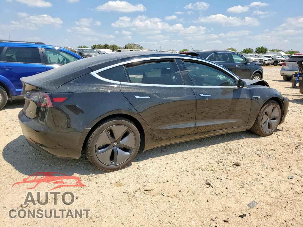 TESLA MODEL 3 2018 - 5YJ3E1EB8JF127239
