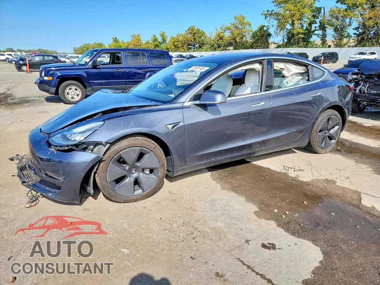TESLA MODEL 3 2018 - 5YJ3E1EB8JF074977