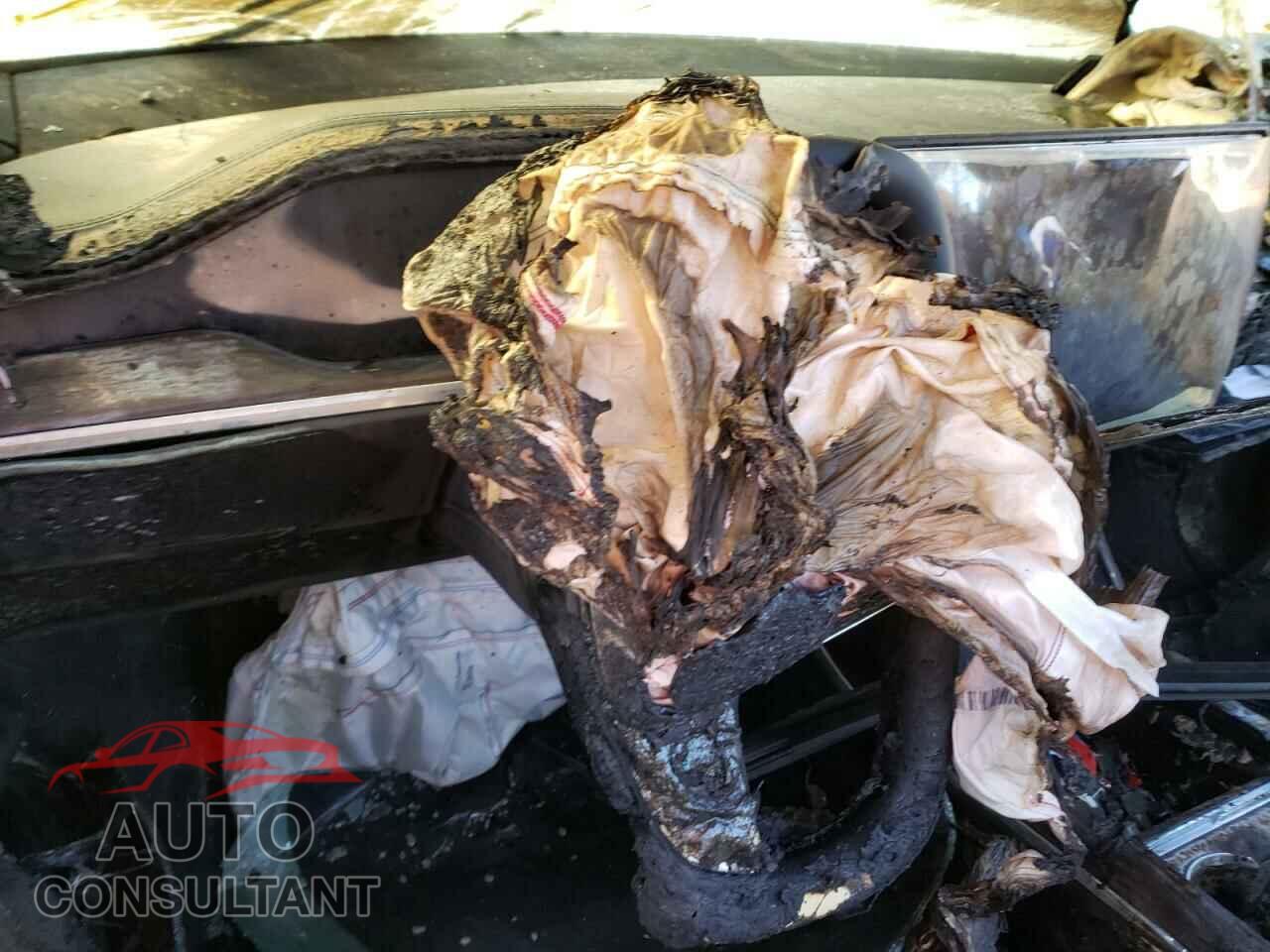 TESLA MODEL S 2021 - 5YJSA1E5XMF435826