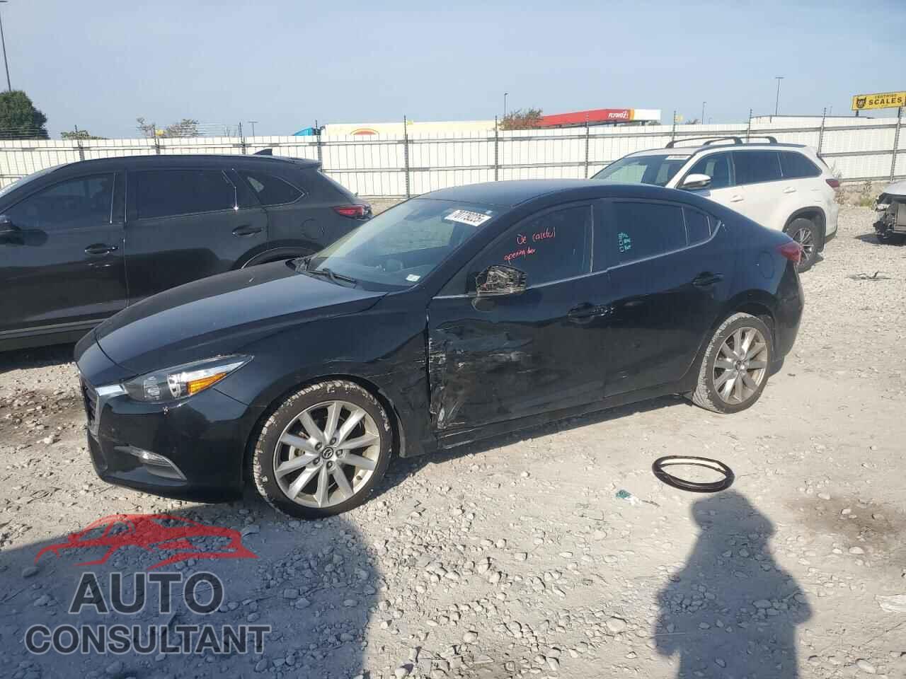 MAZDA 3 2017 - 3MZBN1V7XHM124854