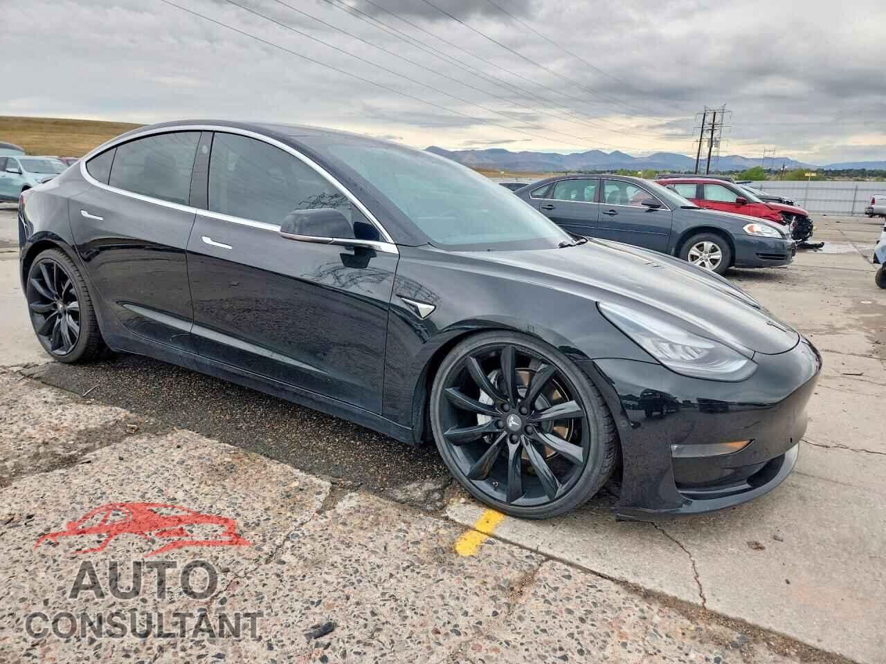 TESLA MODEL 3 2019 - 5YJ3E1EB0KF384770