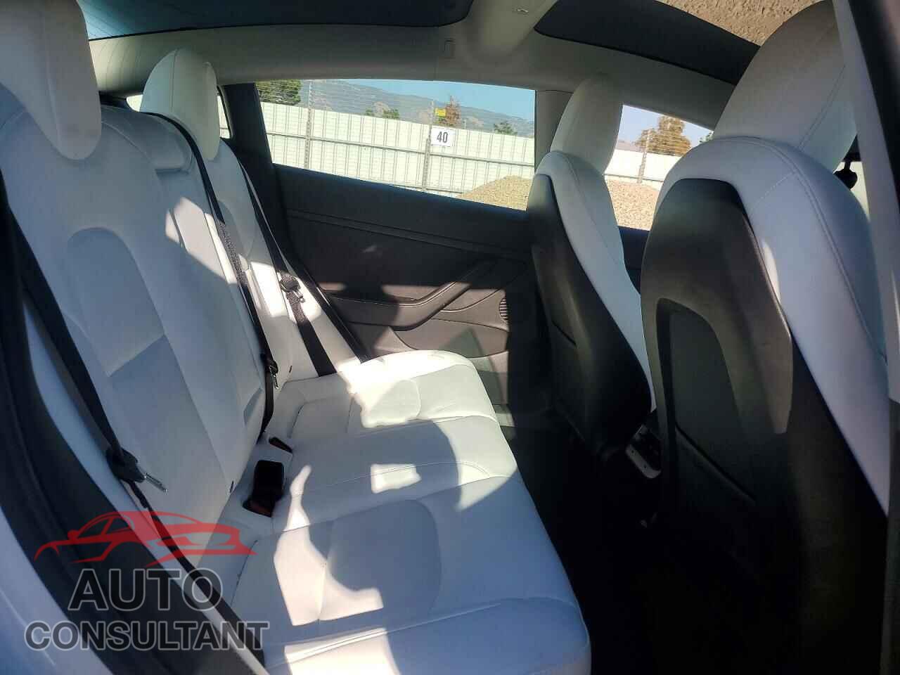 TESLA MODEL 3 2021 - 5YJ3E1EA9MF098734