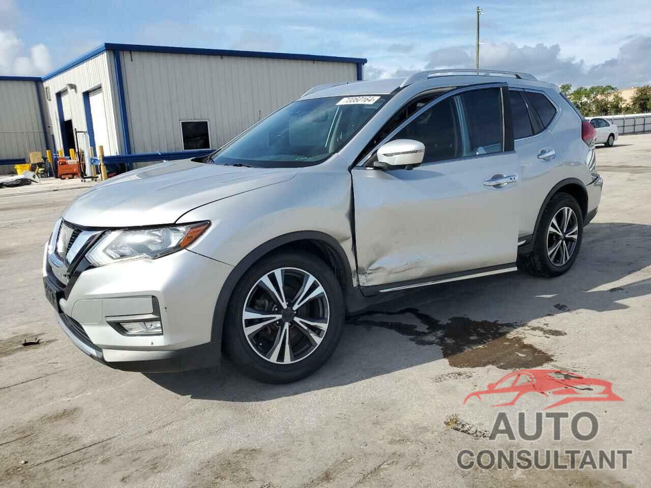 NISSAN ROGUE 2017 - JN8AT2MV7HW271471