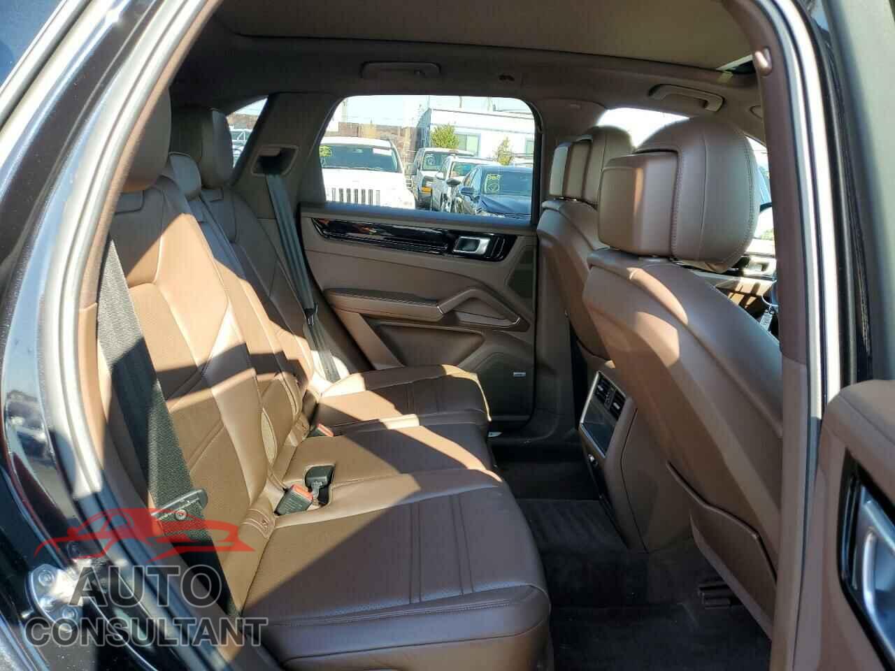 PORSCHE CAYENNE 2021 - WP1AA2AY7MDA00348