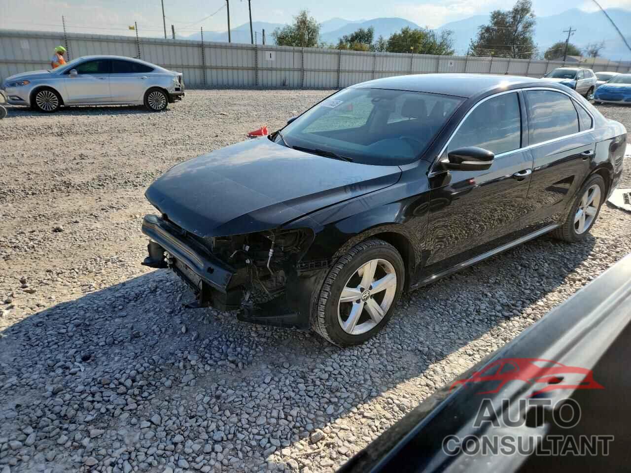 VOLKSWAGEN PASSAT 2013 - 1VWBH7A38DC011249