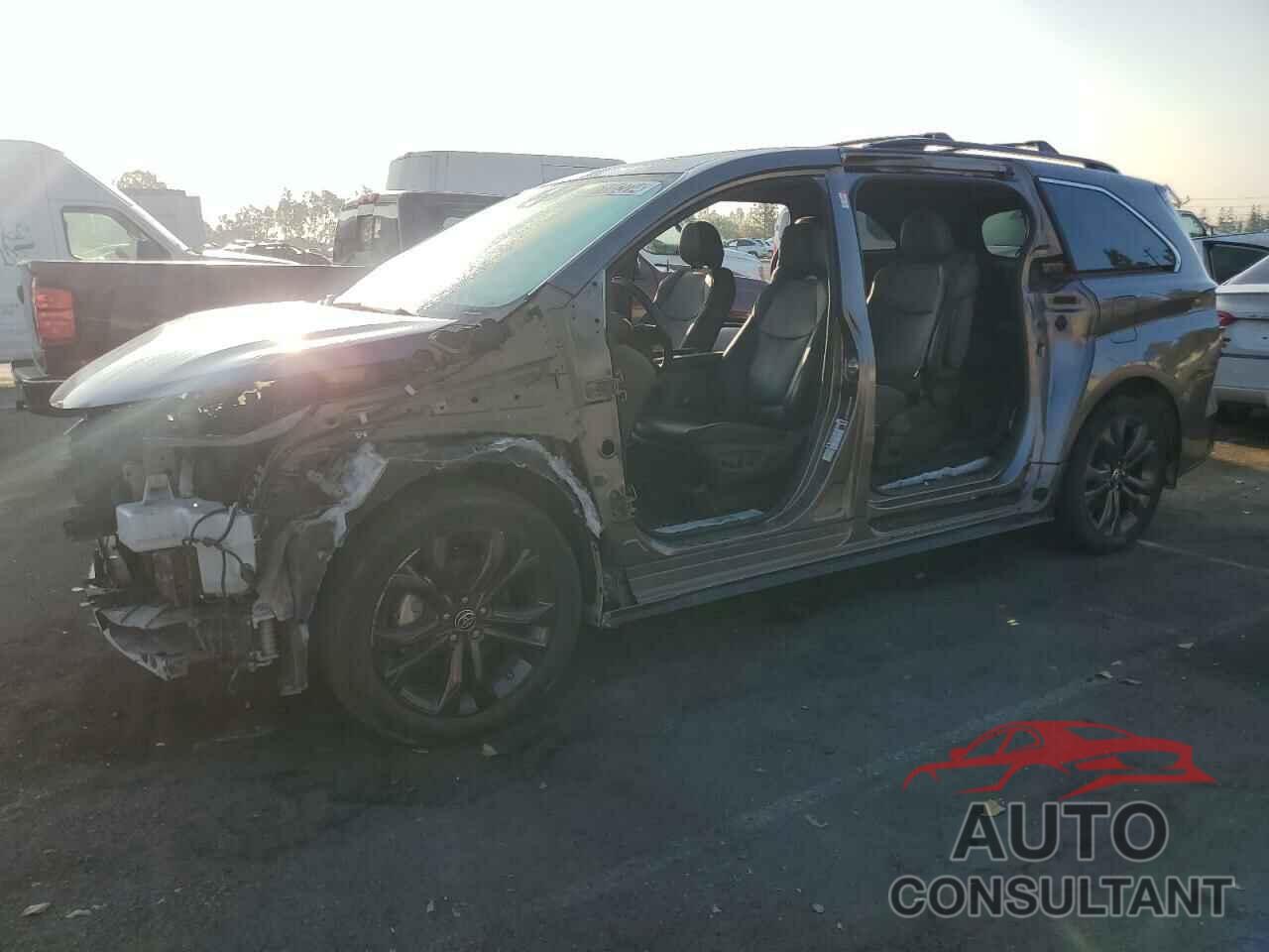 TOYOTA SIENNA 2021 - 5TDDRKEC1MS059633