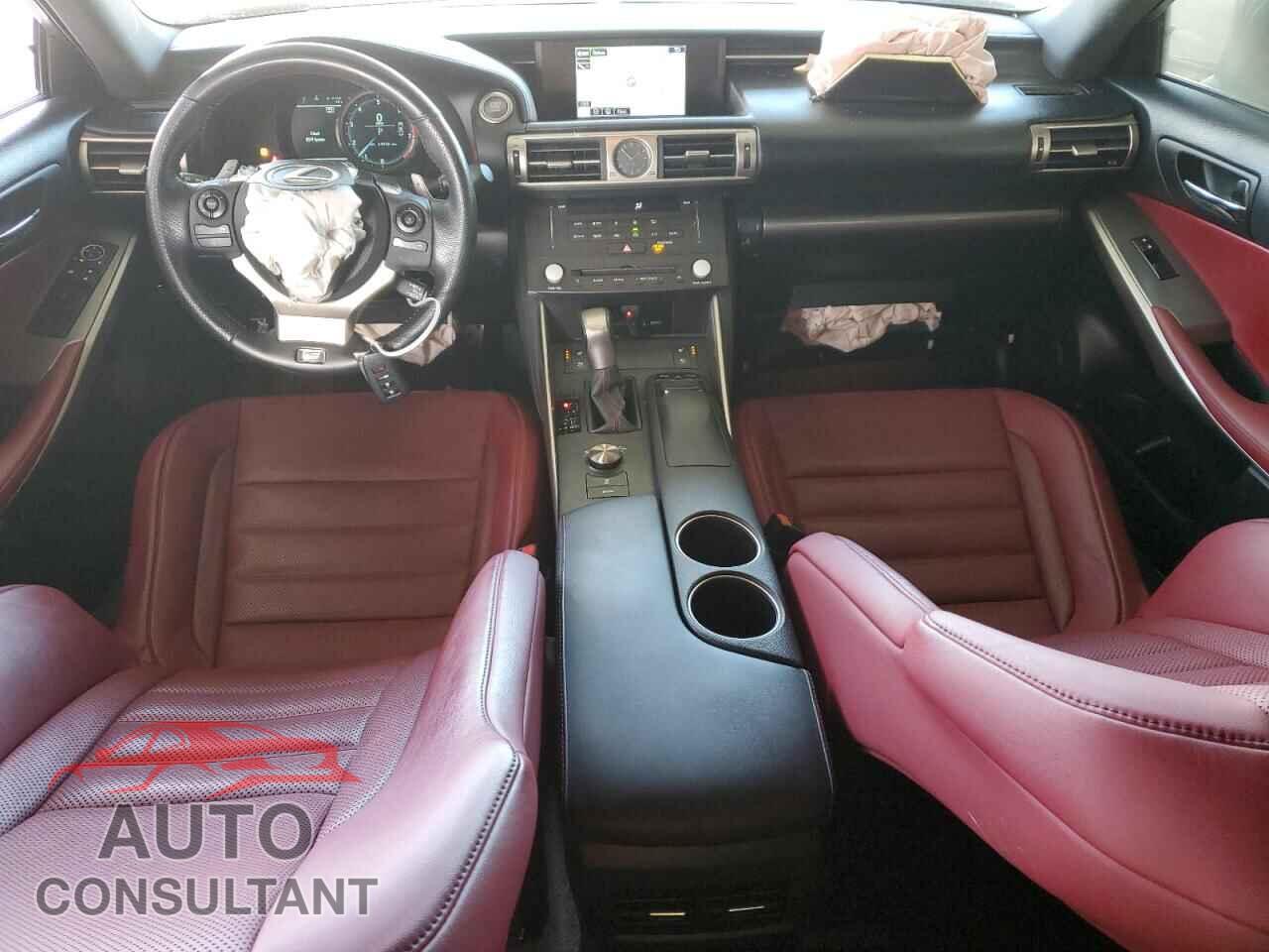 LEXUS IS 2015 - JTHCE1D22F5009888