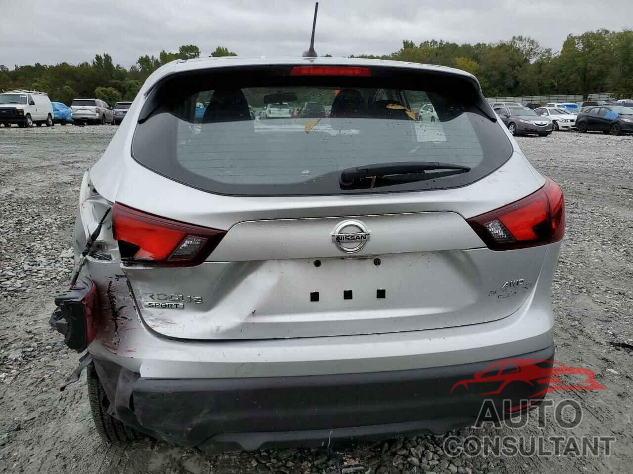 NISSAN ROGUE 2018 - JN1BJ1CRXJW255598